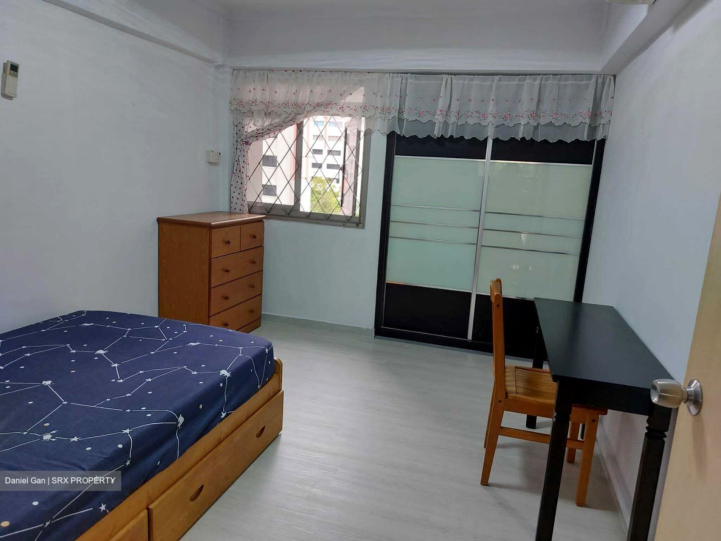 Jurong East Street 13 (Jurong East), HDB 5 Rooms For Rent 96826041